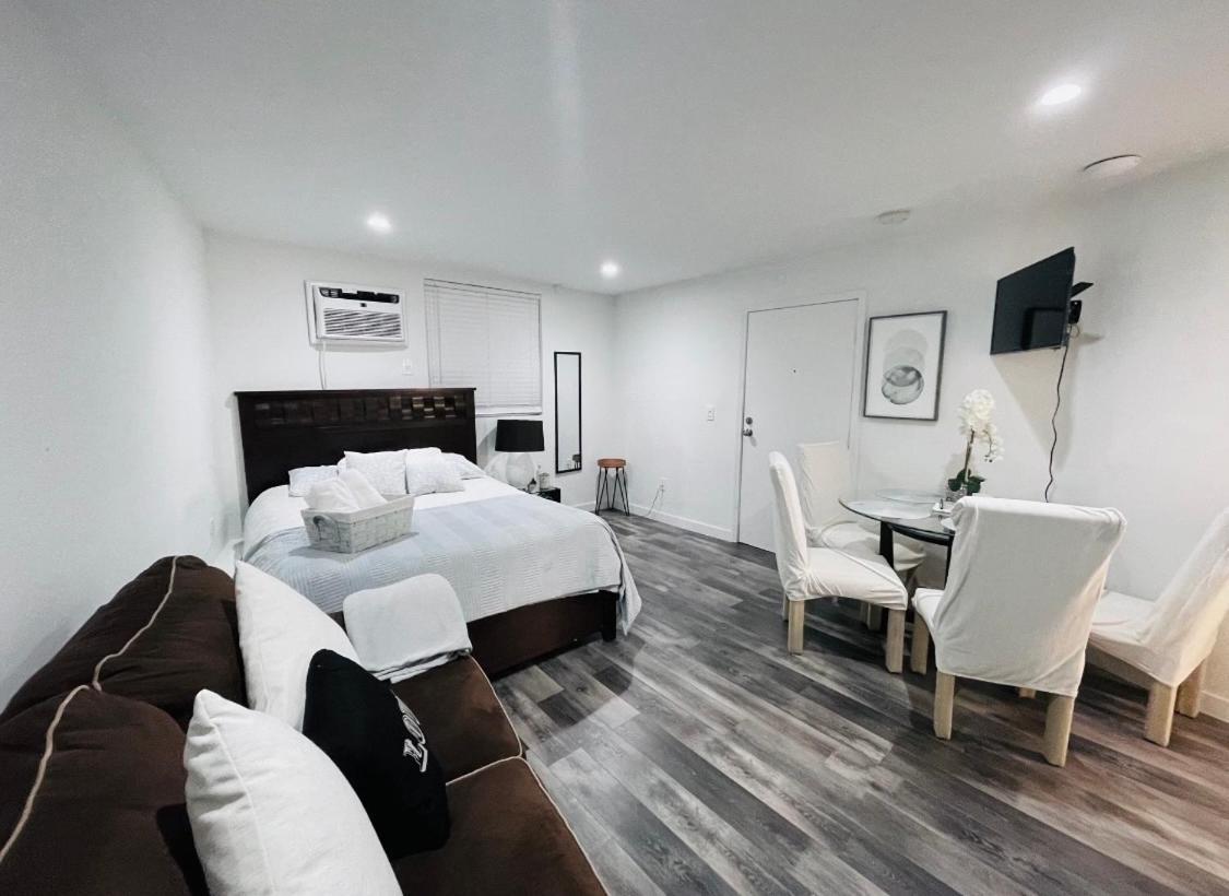 Lovely Sherman Oaks Studio لوس أنجلوس المظهر الخارجي الصورة